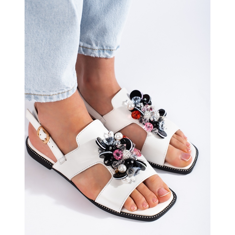 Bijele ženske sandale sa ukrasom bijela 2
