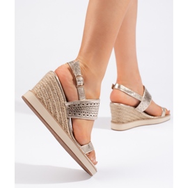 Zlatne ženske sandale na wedges zlatna 2