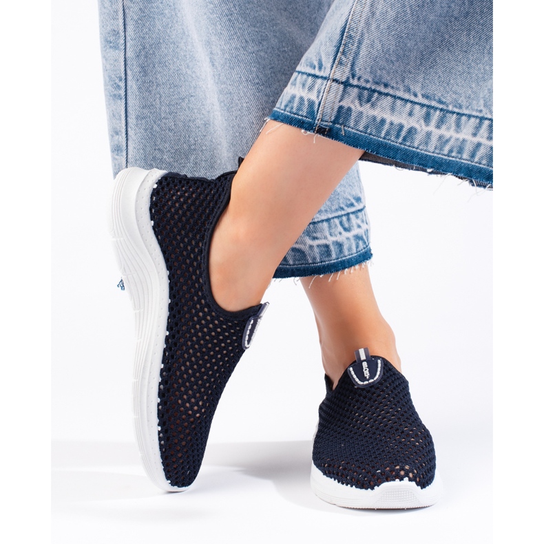 Ažurne natikače tamnoplave sportske cipele plava 2