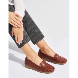 Smeđe ženske mokasine s ukrasom smeđa 1