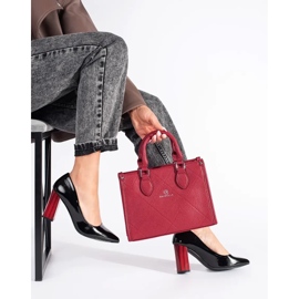 Elegantne lakirane crne cipele s visokom petom crno 2