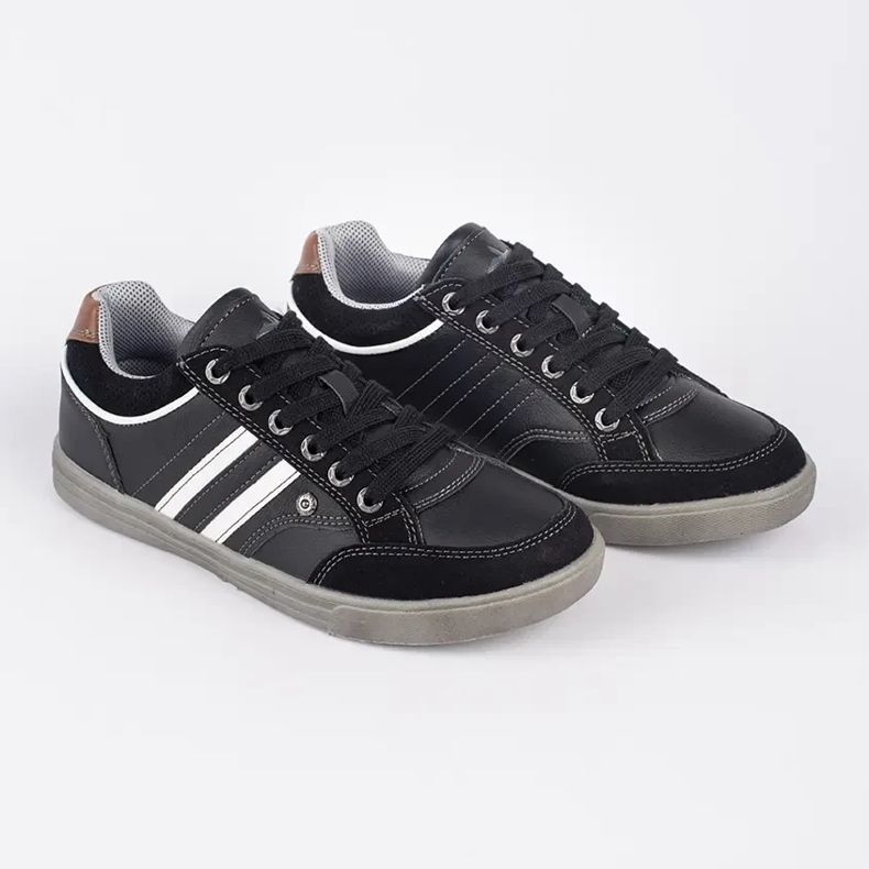 Crne ženske sportske cipele VICO crna 2