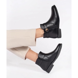 Crne ženske gležnjače s remenom na nisku petu crna 1