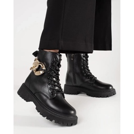 Crni radnici sa zlatnim lancem crna 1