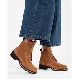 Svijetlo smeđe čizme smeđa 1