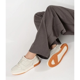 Svijetlo bež tenisice s platformom 1