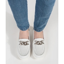 Goodin Kožne bijele natikače s lancem na platformi bijela 1