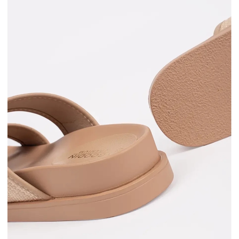 Goodin Bež ženski ravni leteći s kopčama 1