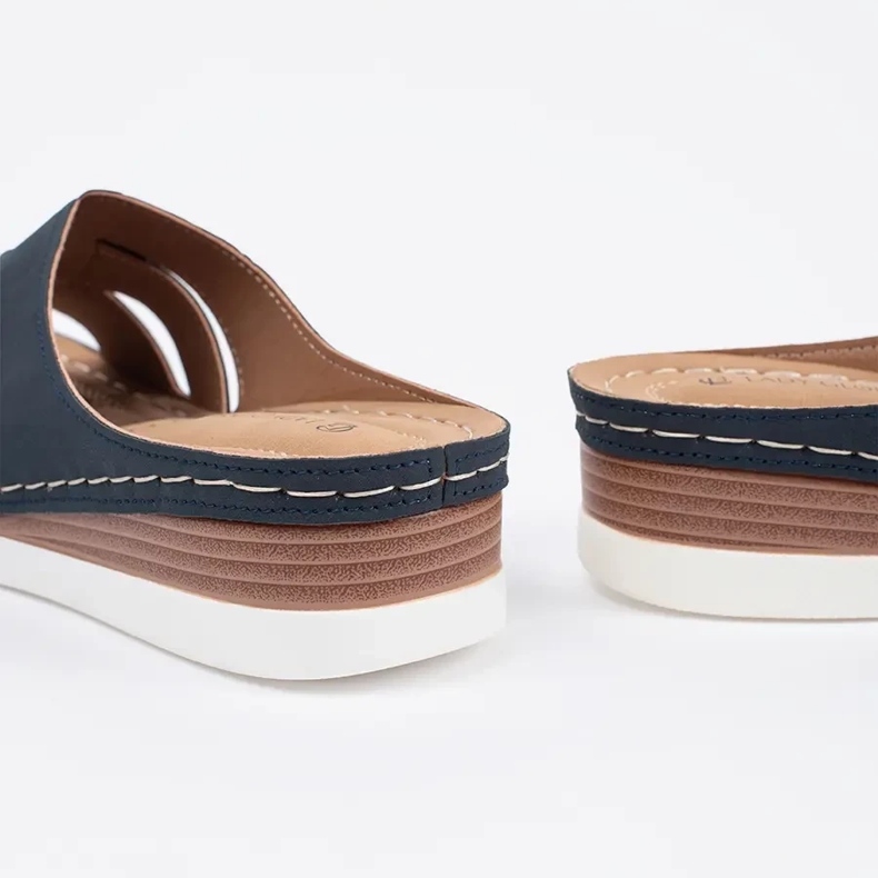 Udobne papuče na niskoplavim klinovima plava 1