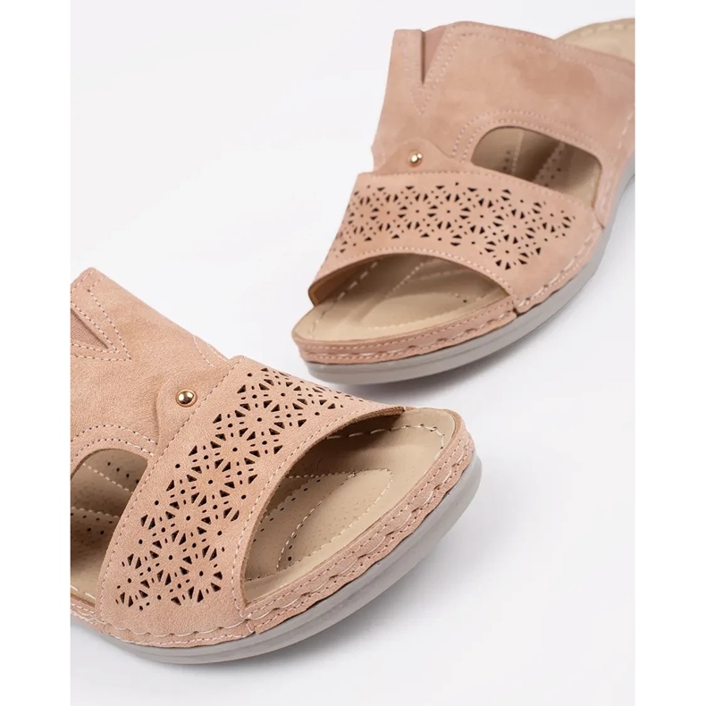 Papuče na prahu s niskim klinom ružičastom ružičasta 1