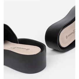 Goodin Crne ženske japanke s lancem crno 1