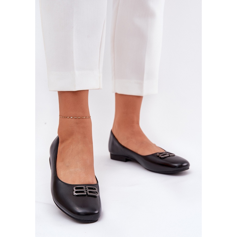 Elegantne ženske balerine s ukrasom Vinceza 62206 crno 2