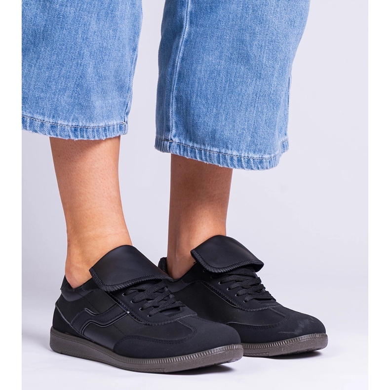 Crne tenisice crno 1