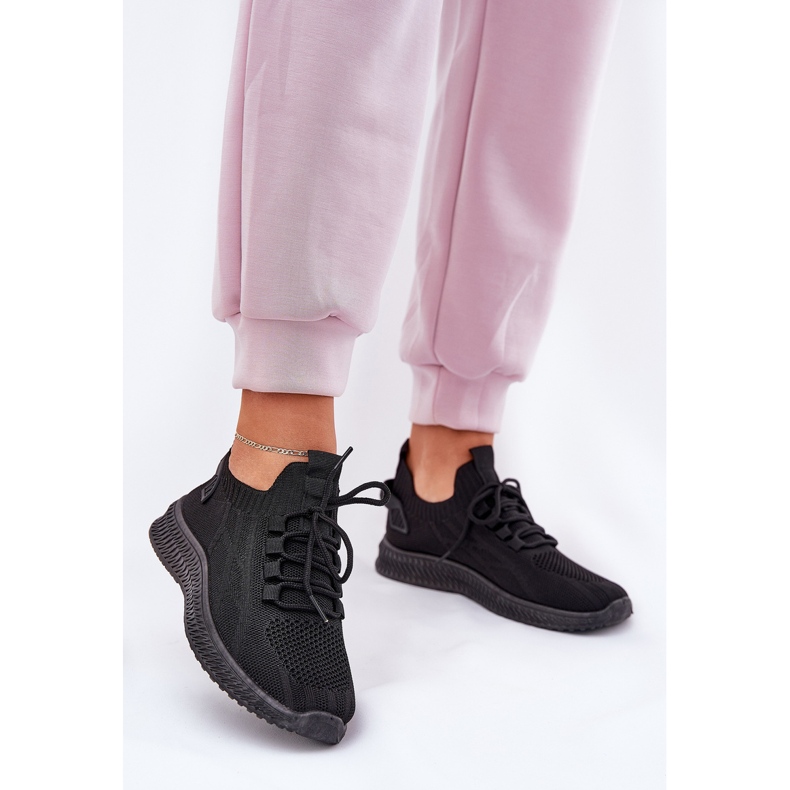 Ženske crne sportske cipele s natikačama crno 2