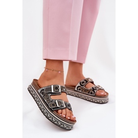 Papuče s ukrasom i kopčama na crnoj platformi crna 2