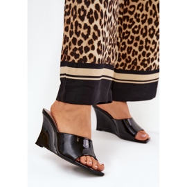 Oslikana ženska vjenčanja na klinovima crno 2