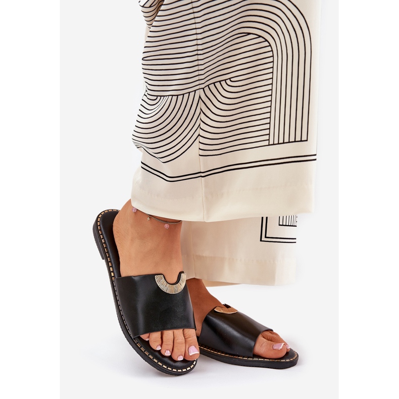 Eko kožne ženske papuče s ukrasnim detaljima crne crna 1