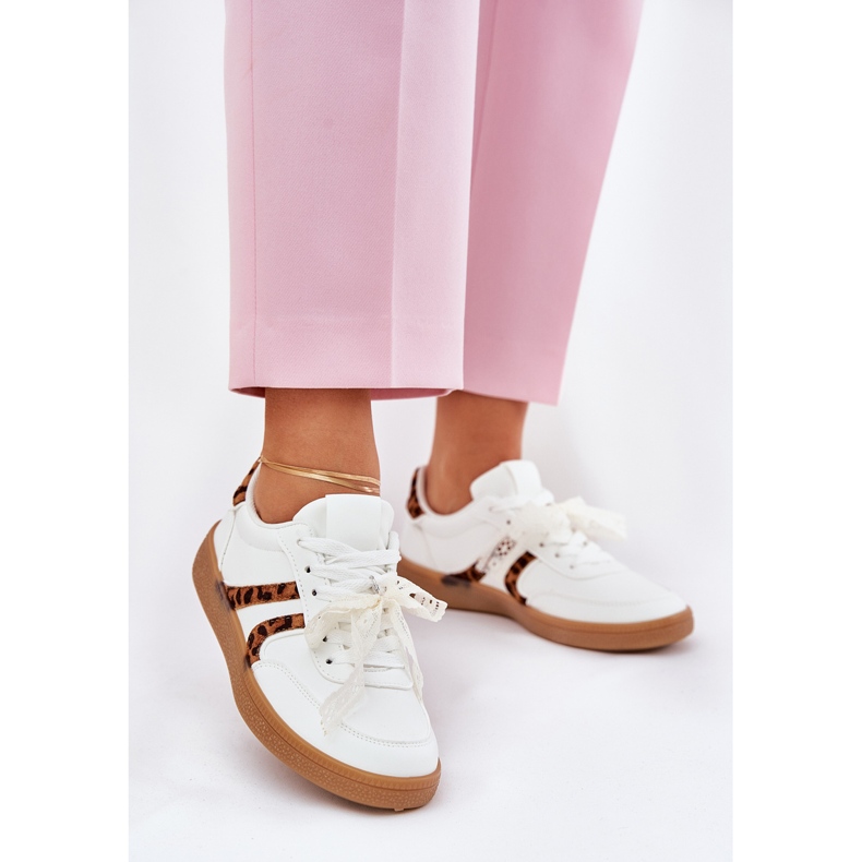 Niske ženske tenisice s čipkastim bijelim leopardovim otiskom bijela 2