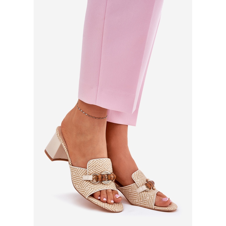 Ženske potpetice s bež ukrasom 1