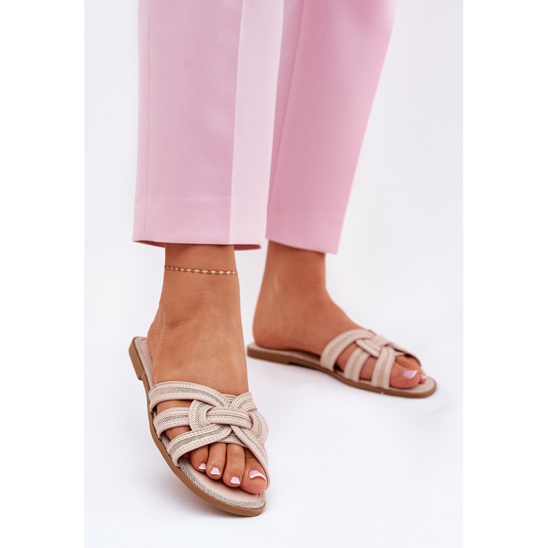 Ravne ženske letilice s bež prevelikim prugama 2