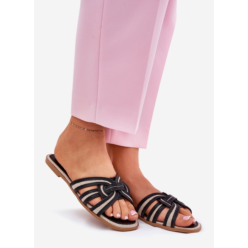 Ravne ženske papuče s crnim prugama crno 1