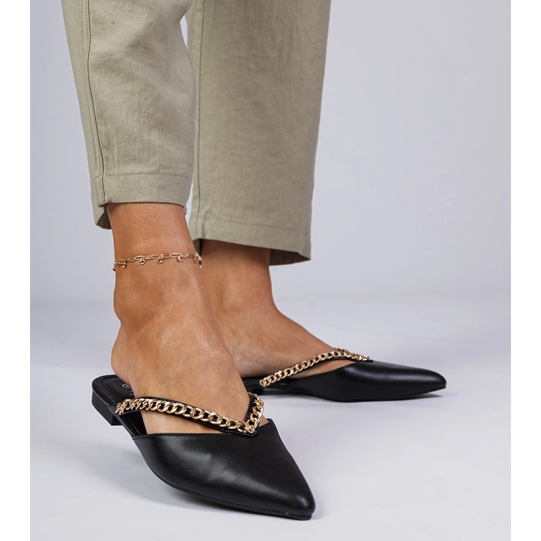 Crni elegantni flip -flops ukrašen lancem crna 1