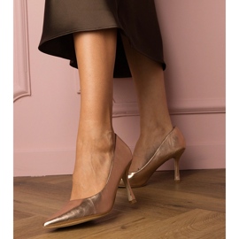 Klasične pumpe šampanjca na ekološkom pincu zlatni 2