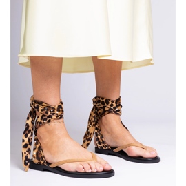 Panther sandale poput flip -flops -a vezanih oko noge smeđa 1