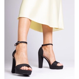 Crne ženske sandale s visokim sjajem crno 1