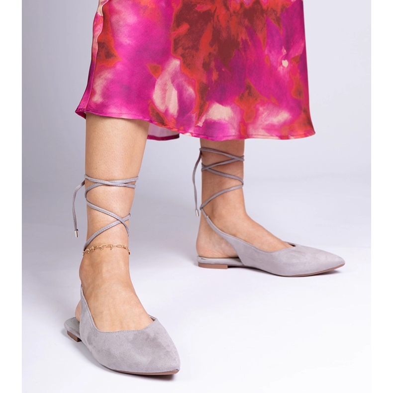 Sive ravne pumpe nalete na gležanj siva 1