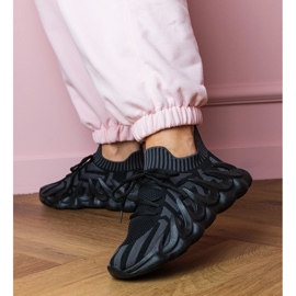 Crne sportske tenisice na ogromnom potplatu crno 2