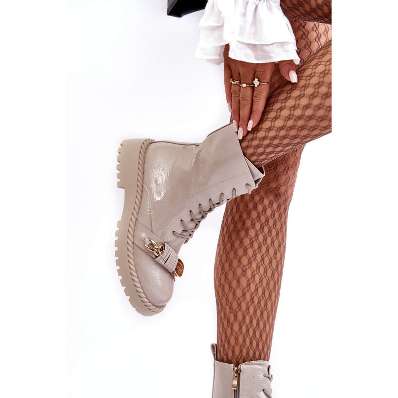 S.Barski Ženske lakirane čizme Radnike s ukrasom D&amp;A MR870-67 Light bež 1