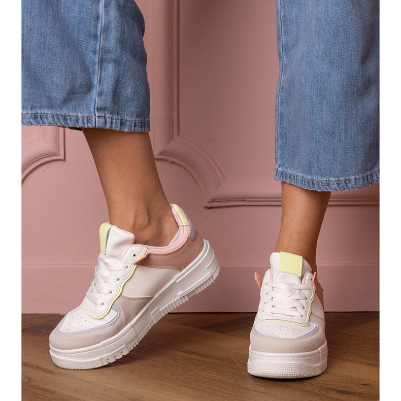 Bijele i sive sportske tenisice na platfotm siva 1