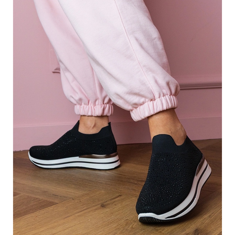 Crne tenisice na platformi s cirkonima crna 1