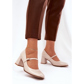 Oslikane pumpe na posta s remenom i kopčama bež 2