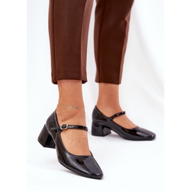 Oslikane pumpe s remenom i kopča crne boje crno 2