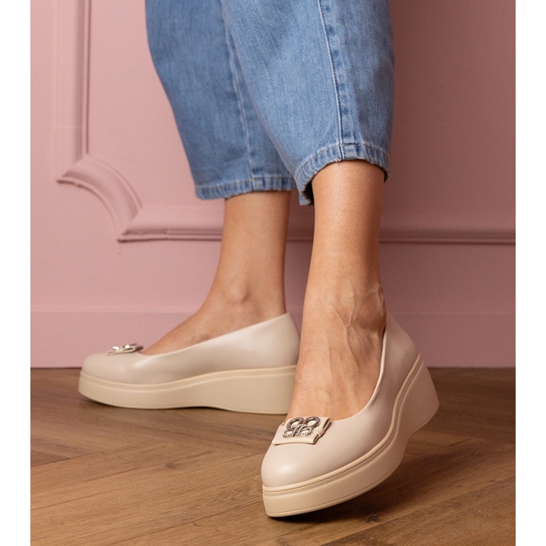 Bež cipele na platformi s cirkonom ukrasom 2