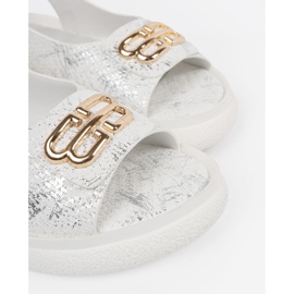 Goodin Ravne sandale bijele s ukrasom bijela 1