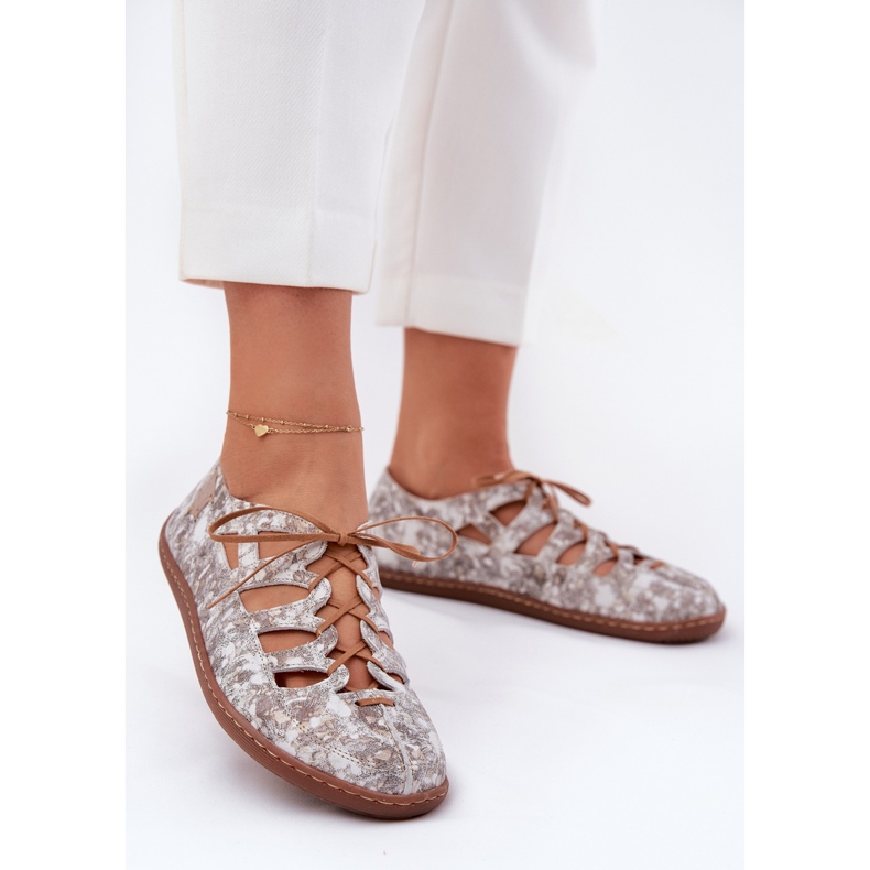 Kožne balerine s izrezanim maciejka 06835-25/00-1 zlato zlatni 2