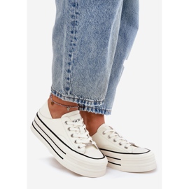 Ženske kožne tenisice na Goe RR2N4106 Bijela platforma 1