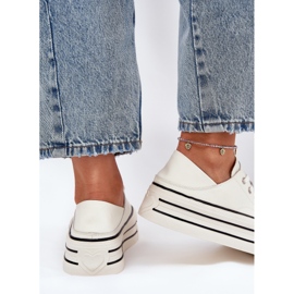 Ženske kožne tenisice na Goe RR2N4106 Bijela platforma 2