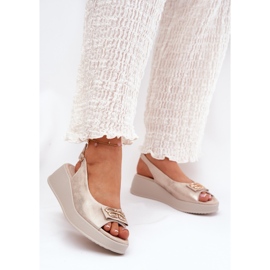 S.Barski Ženske kožne sandale na klinu s ukrasnim detaljima S. Barski LR51-593 Zlato zlatni 2