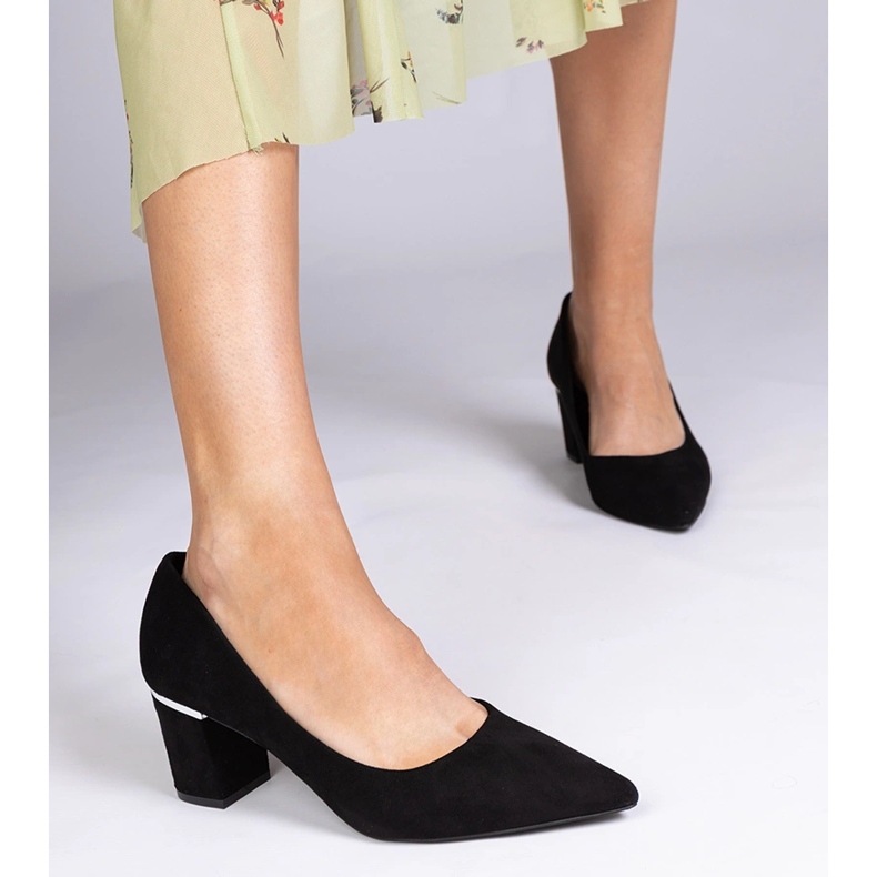 Crne ženske pumpe iz Ekozamszua crno 1