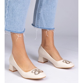 Bež niske pumpe s cirkonima 1