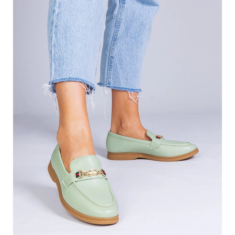 Zelene mokasine sa zlatnim ukrasima zelena 1