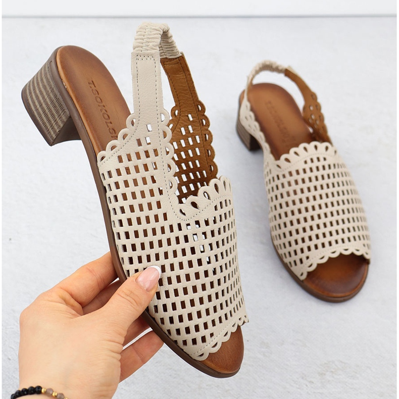 Beige otvorene ženske kožne sandale Beige T.Sokolski L25-707 bež 1