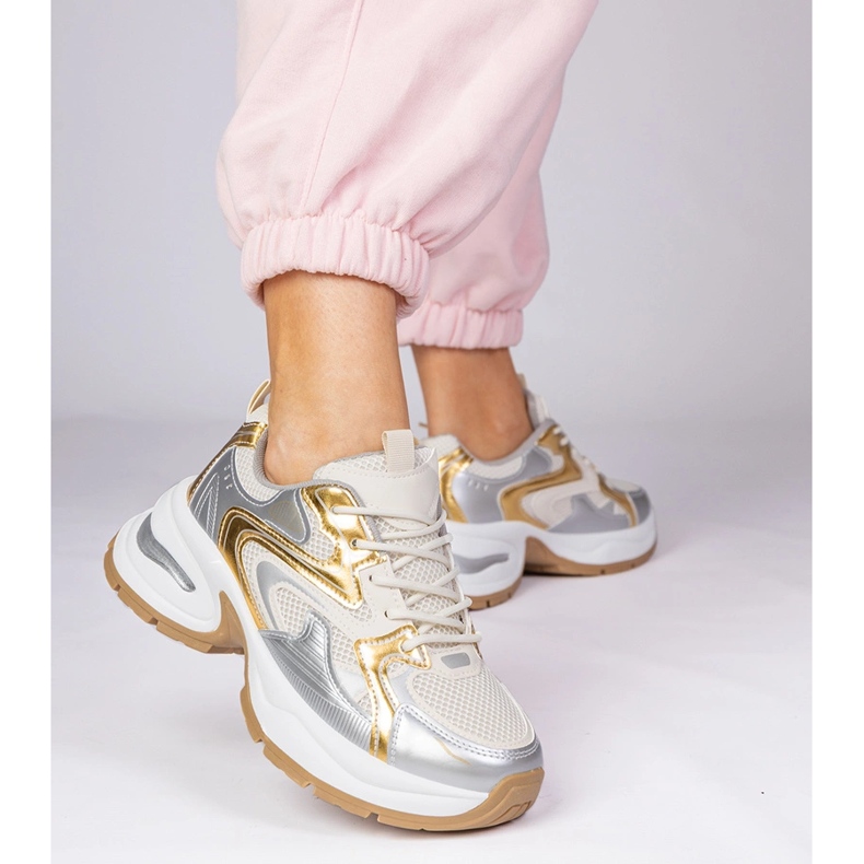 Zlatne sportske tenisice na gustom potplatu zlatna 1