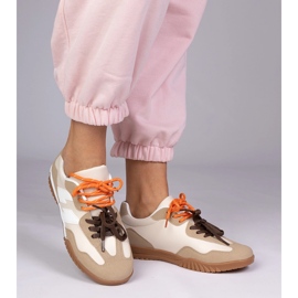 Bež tenisice tenisice s šarenim čipkama 2