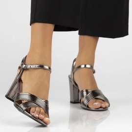 Filippo Ženske kožne sandale na DS6901/25 GN Graphite Steel Post crna 2