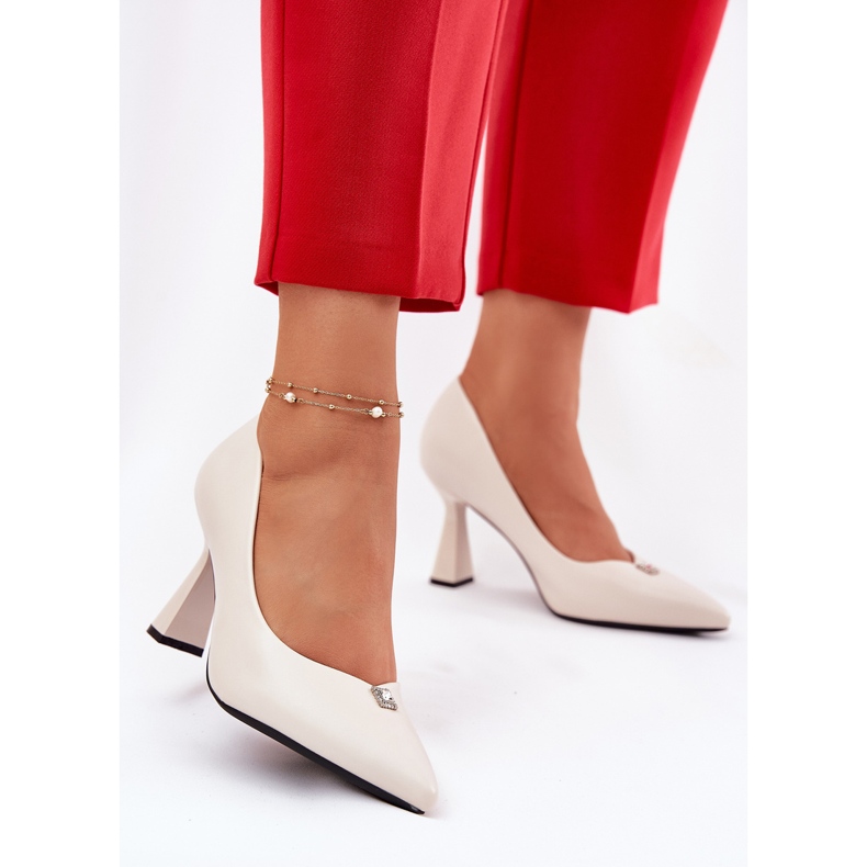 Elegantne pumpe na proširenom Vinceza 62222 bež 2